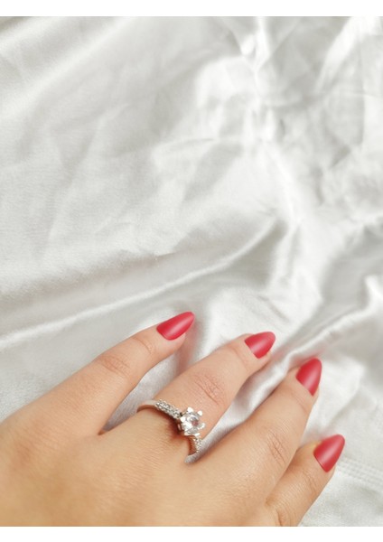 Ladybirdbujiteri Yanları Taşlı Ayarlanabilir Model Çiçek Figur Zirkon Taşlı Tektaş Çelik Yüzük