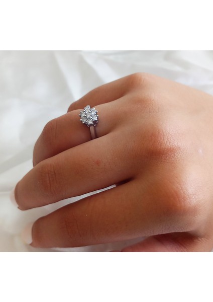 Ladybirdbujiteri Zirkon Taşlı Çiçek Model Ayarlanabilir Çelik Yüzük