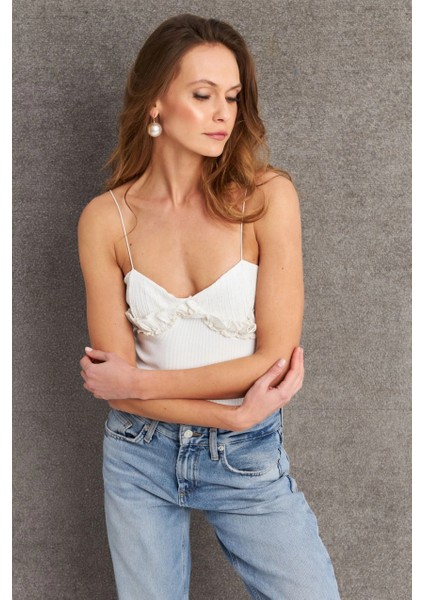 Kadın Ekru İp Askılı Çıtçıtlı Body SH20208 indirimleri