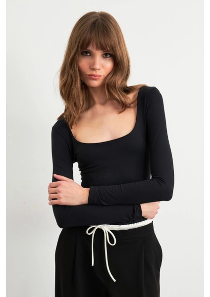 Kadın Siyah Kayık Yaka Basic Body CY352