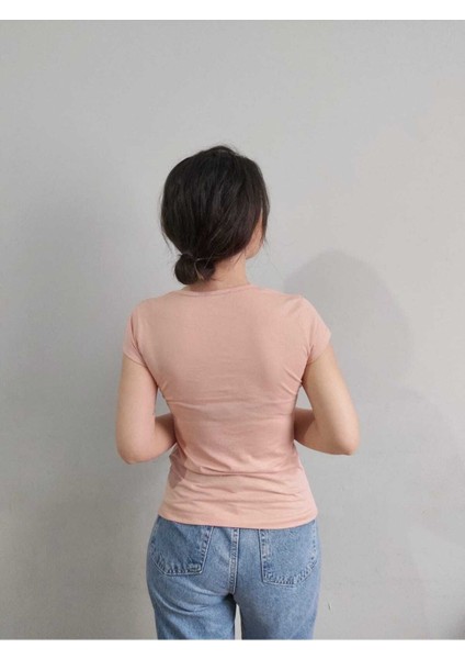 Kadın Play Love Baskılı T-Shirt Yeni Season fiyatları