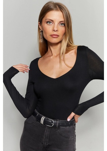 Kadın Siyah V Yaka Çıtçıtlı Body Fİ792 modelleri