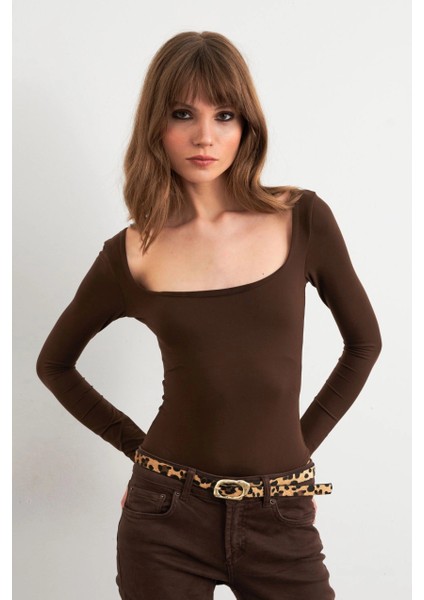 Kadın Acı-Kahve Kayık Yaka Basic Body CY352 indirimleri