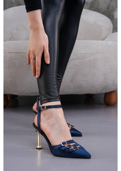 Lacivert Çizgili Saten 8,5 cm Altın Topuklu Arkadan Bantlı Stiletto Topuklu Ayakkabı 5927 modelleri