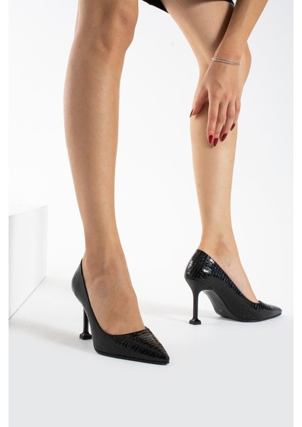 8,5 cm Siyah Yılan Derisi Desenli Stiletto Topuklu Ayakkabı fiyatları