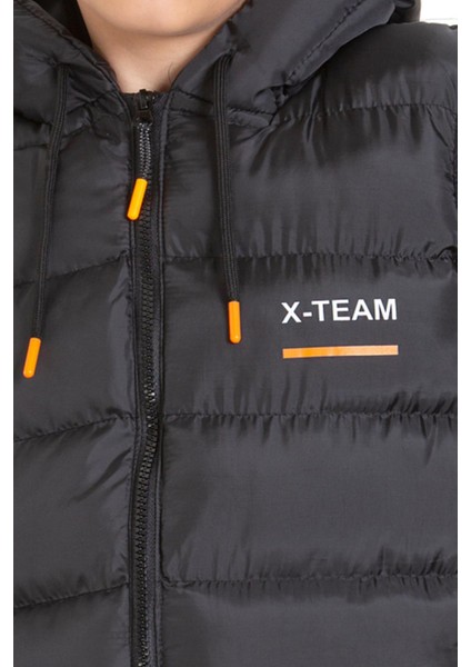 Erkek Çocuk Kapüşonlu Baskılı Astarlı Cepli Mevsimlik Şişme Yelek fırsatları