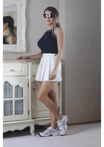 Kadın Ekru Tok Doku Pileli Şort Etek