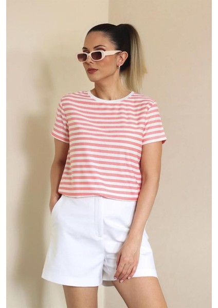 Kadın Pembe Beyaz Çizgili Basic T-Shirt fiyatları