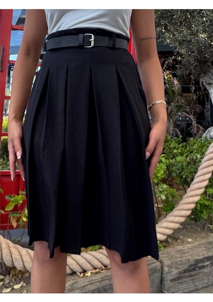 Siyah Kemerli Pileli Etek