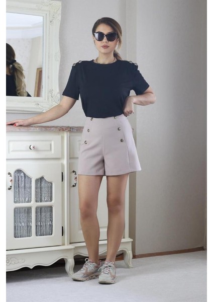 Kadın Bej Gold Düğme Detay Şort fiyatları