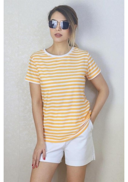 Kadın Hardal Beyaz Çizgili Basic T-Shirt indirimleri