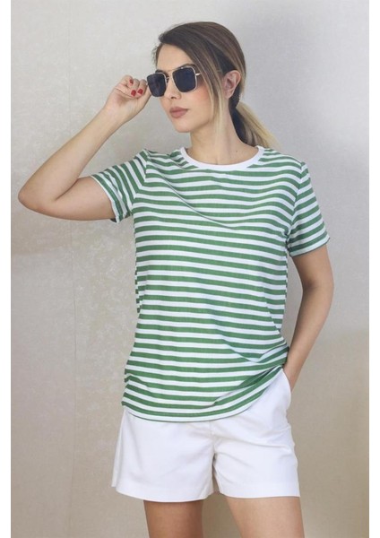 Kadın Yeşil Beyaz Çizgili Basic T-Shirt