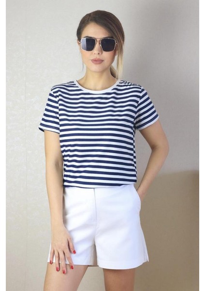 Kadın Lacivert Beyaz Çizgili Basic T-Shirt modelleri