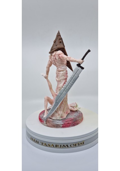 Pyramid Head 29 cm Figür Silent Hill Nurse modelleri