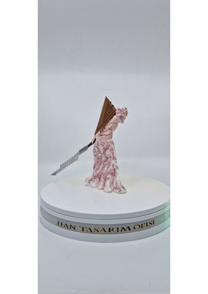 Pyramid Head Figür Silent Hill Piramit Kafa 18 cm
