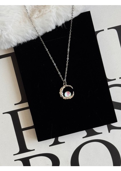 Opal Taşlı Ay Çelik Kolye