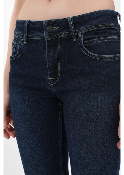 Kadın Likralı Lacivert Düz Jean Pantolon