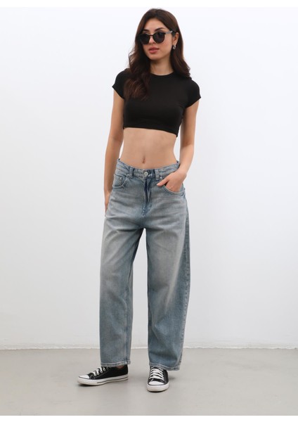 Kadın Yüksek Bel Skater Fit Jean Pantolon Tint fırsatları