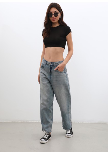 Kadın Yüksek Bel Skater Fit Jean Pantolon Tint indirimleri