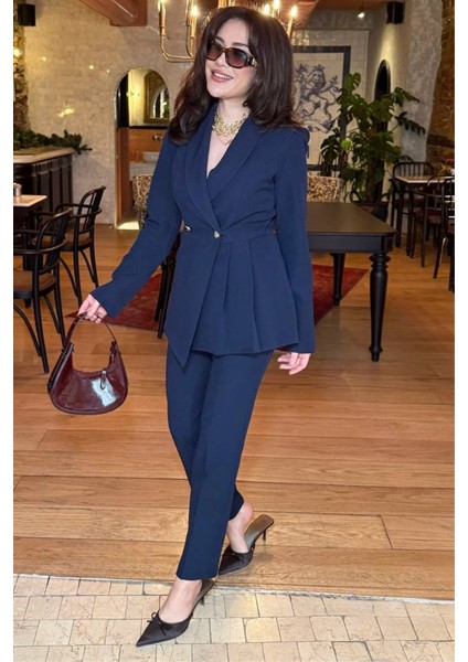 Kadın Ikili Blazer Ceket Pantolon Takım Pile ve Düğme Detaylı Boru Paça fırsatları