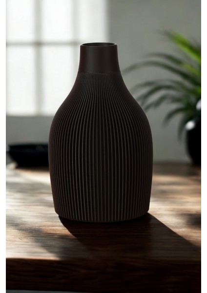 Siyah Çizgili Dekoratif Vazo | Modern Salon, Masa & Raf Üstü Için Şık Hediyelik Obje – 19 cm fiyatları