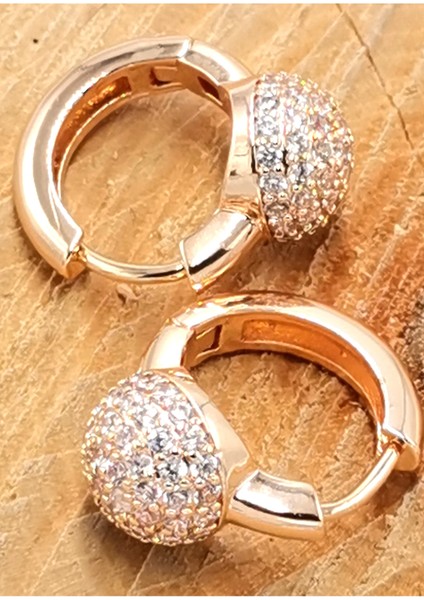 Çelik Lüks Tasarım Taşlı Küpe