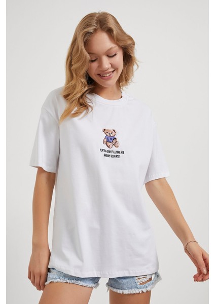 Armalıfe 6201 Ayıcık Nakışlı Bisiklet Yaka Rahat Kalıp Kadın T-Shırt