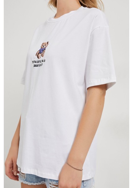 Armalıfe 6201 Ayıcık Nakışlı Bisiklet Yaka Rahat Kalıp Kadın T-Shırt fırsatları