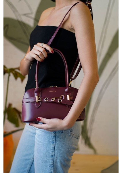 Kemer Detaylı Vegan Deri Kadın Çapraz Çanta fırsatları