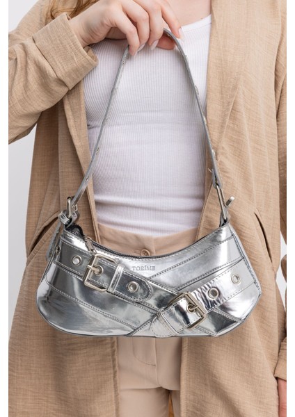 Kemer Detaylı Baget Kadın Fermuarlı Ayarlanabilir Omuz & Kol Çantası