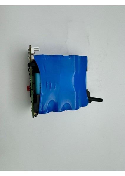 Arçelik SD-3141 Şarjlı Dik Süpürge 2500 Mah Batarya fırsatları