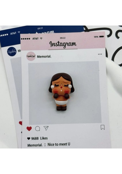 Yeni Crybaby Süsler Diy Kawaii Cartoon Mücevher Koleksiyonu Dekorasyon Masaüstü Süs Odası Öğrenci Noel Hediyesi Renk: C (Yurt Dışından)