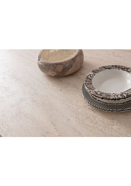 Travertino Yemek Masası Sandalyesiz