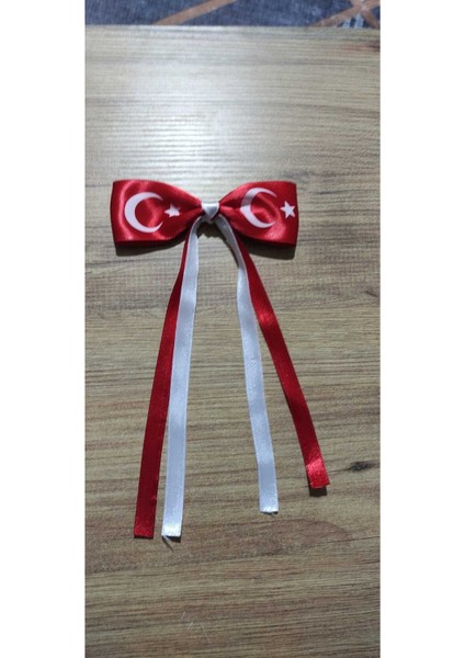 Kırmızı Beyaz Türk Bayraklı Sallantılı 23 Nisan ve 29 Ekim Kumaş Otomatik Fiyonk Lüks Toka