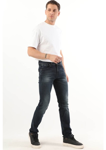 Erkek Orta Bel Taşlanmış Jean Pantolon Lacivert modelleri