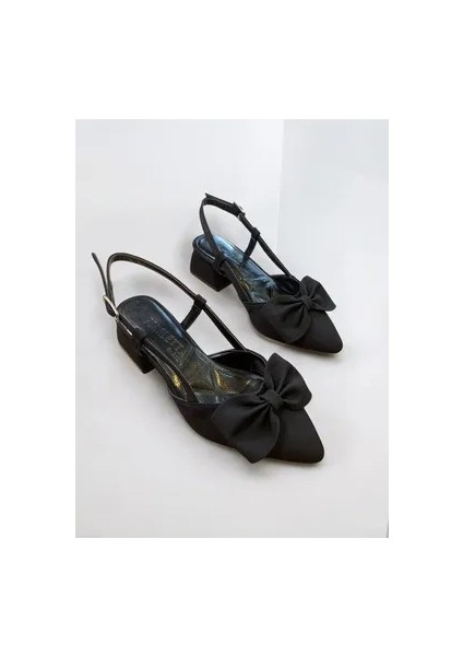 Kurdele Siyah Topuklu Ayakkabı