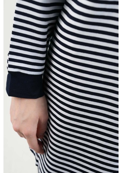 Tesettür Tunik Ince Çizgili Penye Tunik Lacivert indirimleri
