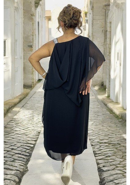 Taşla Süslenmiş Geniş Askılı Degaje Yaka Pelerinli Büyük Beden Abiye Elbise fırsatları