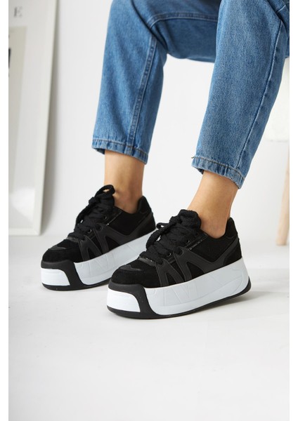 Alvi Siyah Deri Detaylı Kadın Sneakers fiyatları