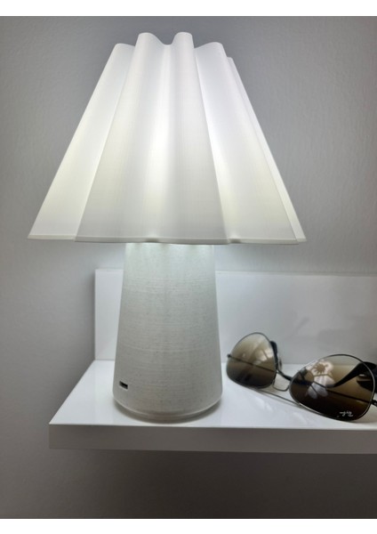 Pleated Şarjlı Abajur