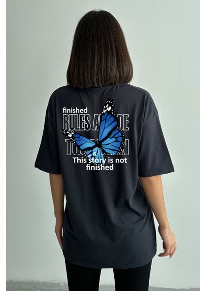 Kadın Büyük Kelebek Baskılı Bisiklet Yaka Oversize T-Shirt fiyatları