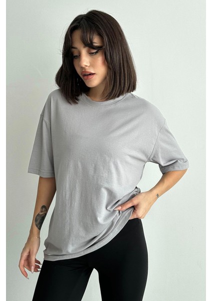 Kadın Büyük Kelebek Baskılı Bisiklet Yaka Oversize T-Shirt modelleri