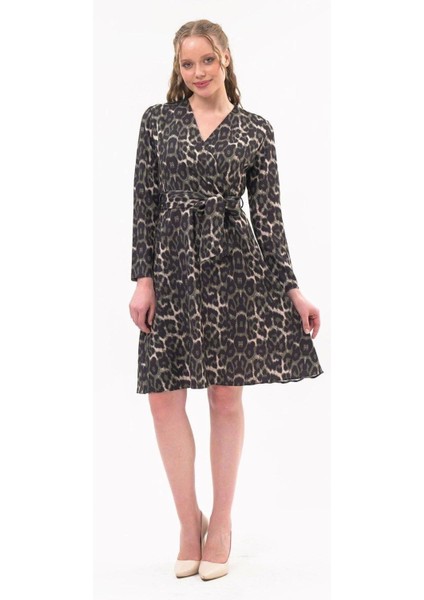 Kadın Kruvaze Yaka Bağlama Detaylı Leopar Desenli Midi Elbise 4358/100 modelleri