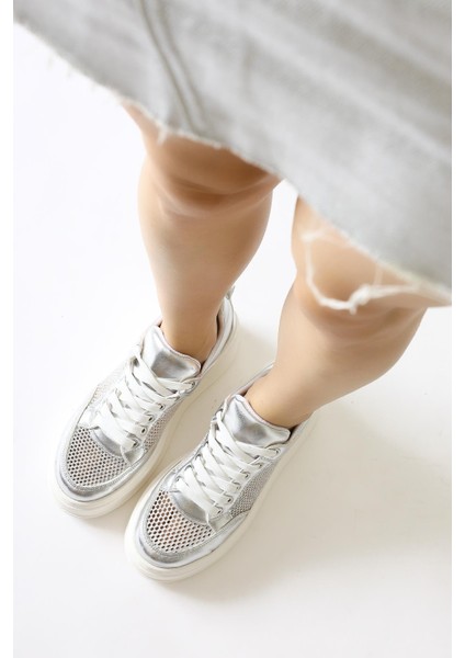 Emilina Gümüş Fileli Bağcıklı Sneakers fiyatları