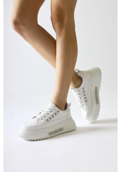 Tram Beyaz Kalın Tabanlı Taş Detaylı Bağcıklı Sneakers