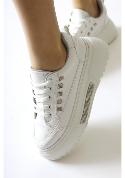 Tram Beyaz Kalın Tabanlı Taş Detaylı Bağcıklı Sneakers fiyatları