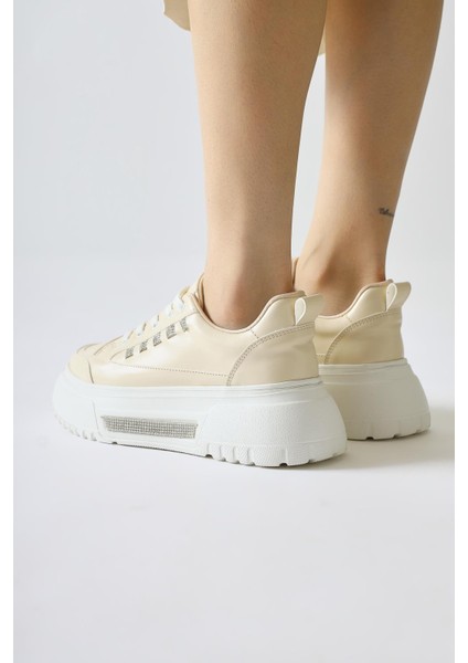 Tram Bej Kalın Tabanlı Taş Detaylı Bağcıklı Sneakers modelleri