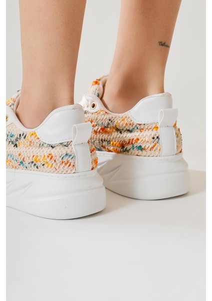 Silfa Beyaz Örgü Desenli Yüksek Taban Bağcıklı Sneakers fırsatları