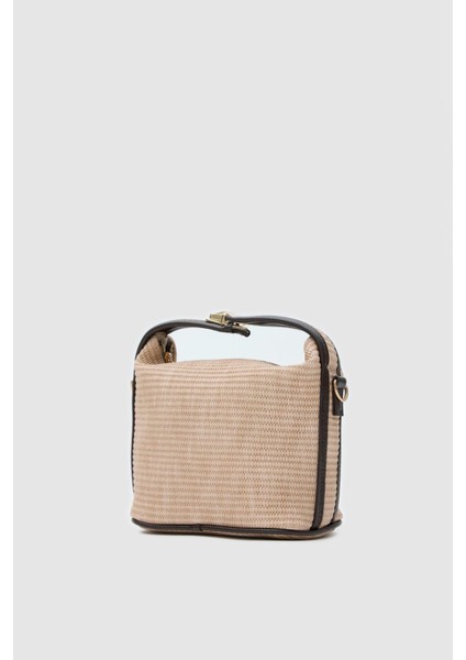 Holly Bej Hasır El ve Çapraz Çanta Hafif ve Şık Tasarım fiyatları