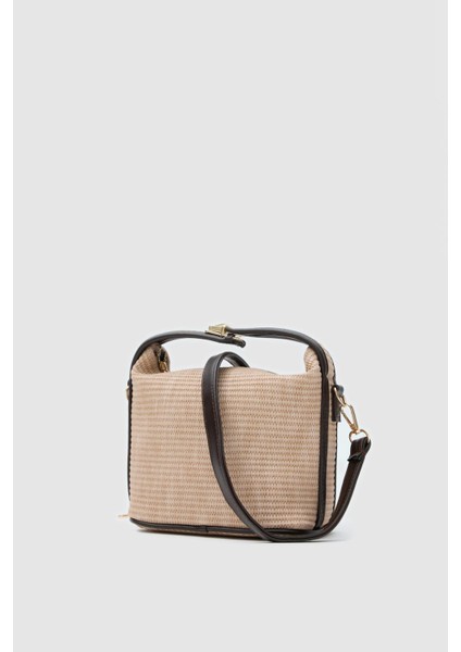 Holly Bej Hasır El ve Çapraz Çanta Hafif ve Şık Tasarım modelleri